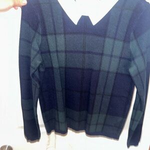Tahari Navy and Green Plaid Sweater